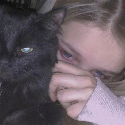 超甜超撩的微信女头像图片(精选18张)