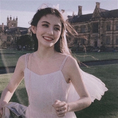 女生穿着婚纱的头像(共26张)