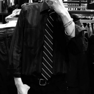 成熟有魅力的男头像图片(18张)