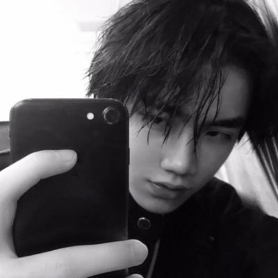 男生意境头像图片精选(16张)