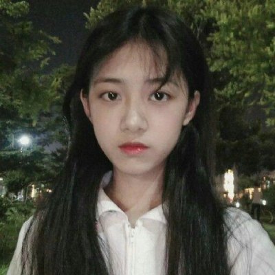 长发女微信头像图片(优选18张)