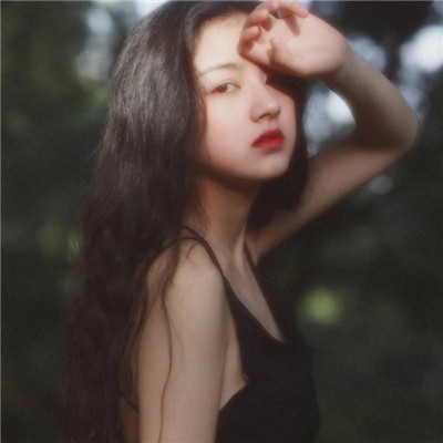 女生长发头像高清头像(精选20张)