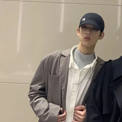 男男情头像情侣双人两张(优选12张)