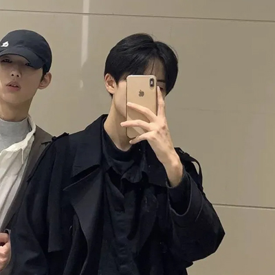 男男情头像情侣双人两张(优选12张)