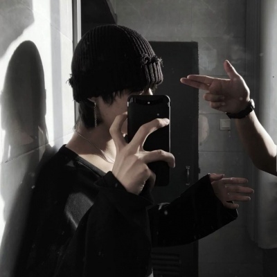 适合00后90后的个性男生头像图片(优选20张)