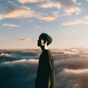 成熟稳重风格的头像(30张)