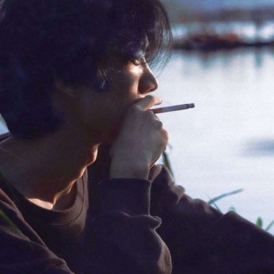 成熟稳重风格的头像(30张)