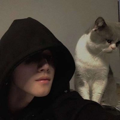 成熟稳重风格的头像(30张)