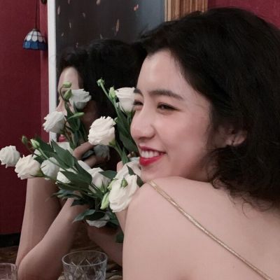 超温柔干净的女生头像(精选22张)