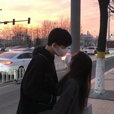 呆萌小可爱的情侣头像(共16张)