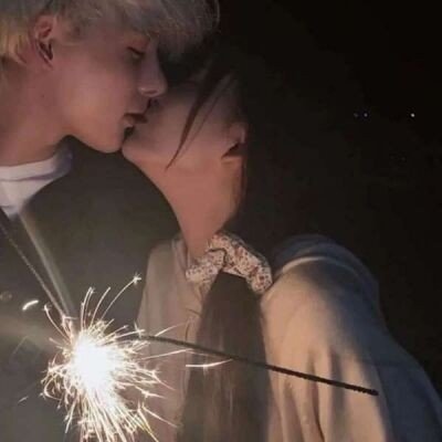 呆萌小可爱的情侣头像(共16张)