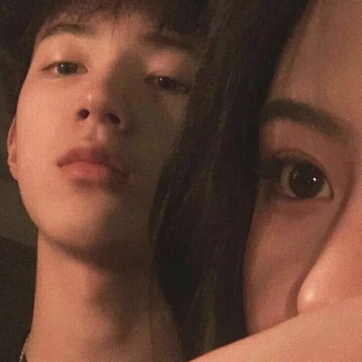 呆萌小可爱的情侣头像(共16张)