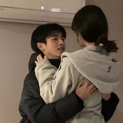 呆萌小可爱的情侣头像(共16张)