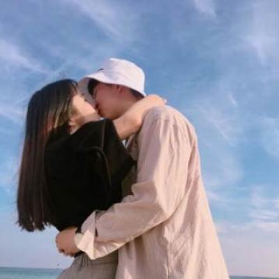 浪漫的真人情侣头像(18张)