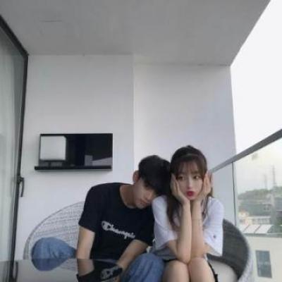 浪漫的真人情侣头像(18张)