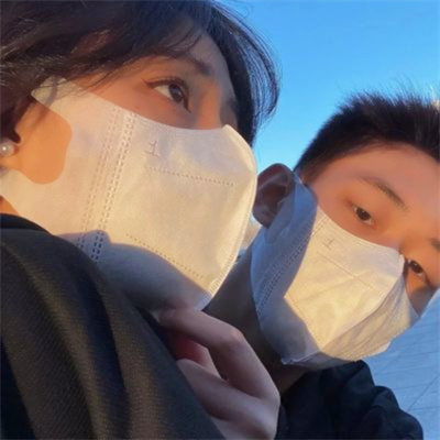 浪漫甜蜜真人情侣头像图片(优选20张)