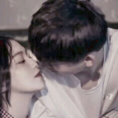 双人情头高清一人一张(18张)