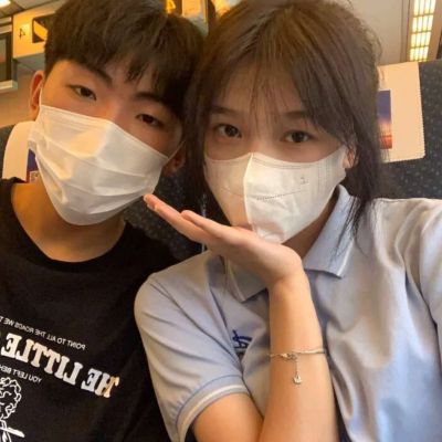气质高冷情侣头像 一男一女(优选18张)