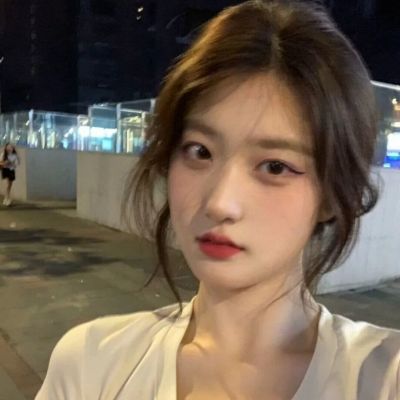 治愈系高清女生真人头像(38张)