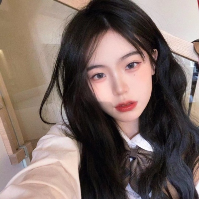 超级好看的小姐姐头像(18张)