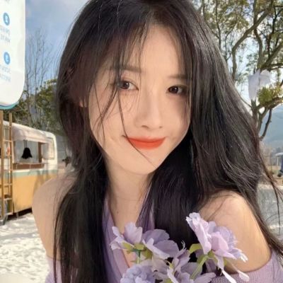 很罕见又很好看的女生头像(共22张)