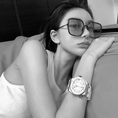 最新高清黑白高冷女头(优选20张)