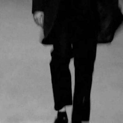 黑白冷淡风女生头像(优选22张)