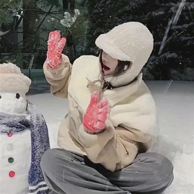 高清惊艳感十足的女生头像图片大全(20张)