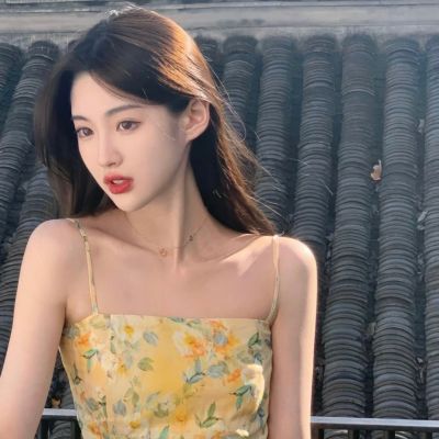 很罕见又很好看的女生头像(共22张)