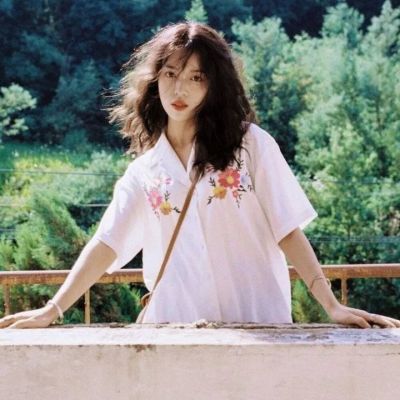 很罕见又很好看的女生头像(共22张)