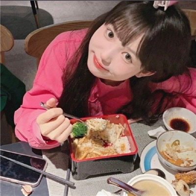 很罕见又很好看的女生头像(共22张)