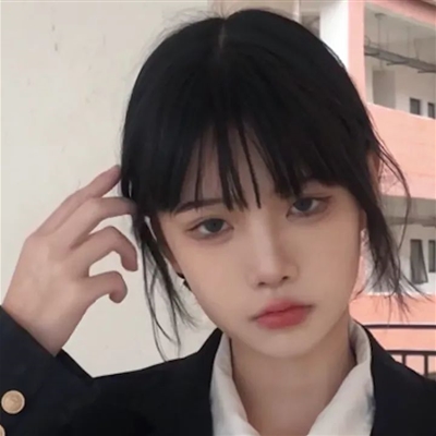 氛围感女生头像图片(共30张)