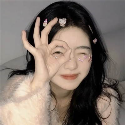 氛围感女生头像图片(共30张)