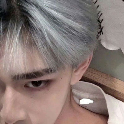 最新帅气霸气的男生陌陌头像图片(28张)