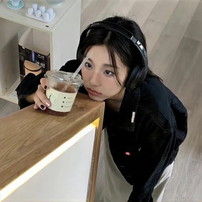 2023年最新非主流女生头像(共32张)