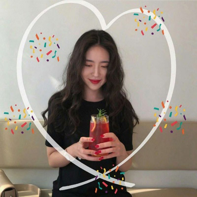 二零二零年最火的女生头像(24张)