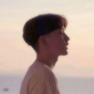 情头一半一张 情侣头像(精选36张)