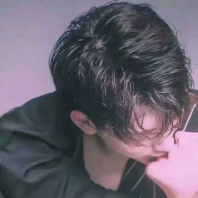 情头一半一张 情侣头像(精选36张)