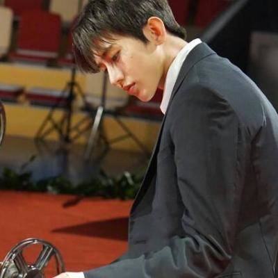 蔡徐坤帅到爆的头像(34张)