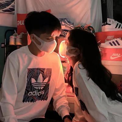 二零二零年最火的情侣头像(24张)