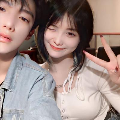 二零二零年最火的情侣头像(24张)