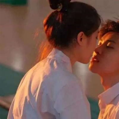 好看的不易撞双人情侣头像(优选30张)