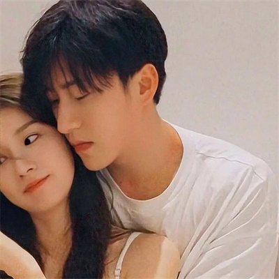 好看的不易撞双人情侣头像(优选30张)