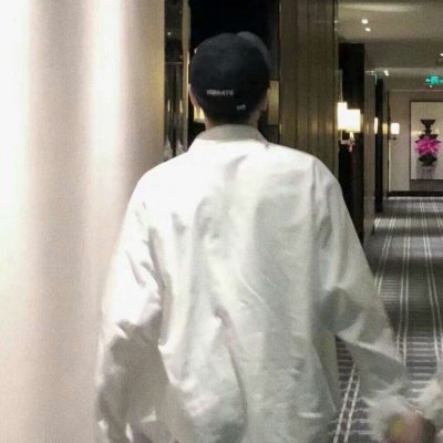 好看情侣头像一人一张(优选22张)