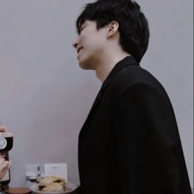 好看情侣头像一人一张(优选22张)