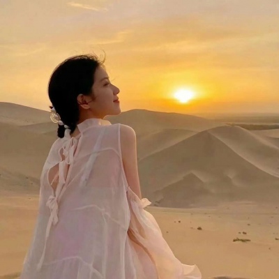 单人情侣头像一人一张(优选24张)