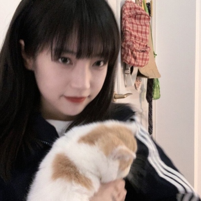 清纯漂亮可爱的小姐姐头像图片大全(24张)