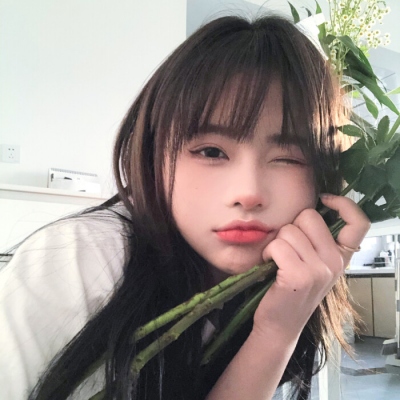 清纯漂亮可爱的小姐姐头像图片大全(24张)