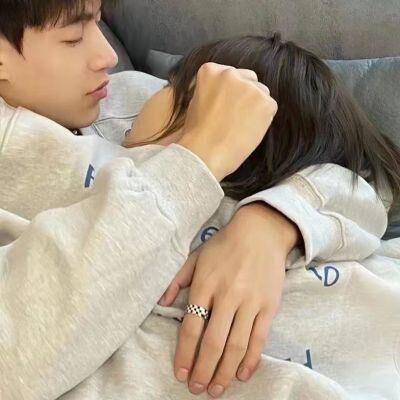 甜甜的暖暖的情侣头像(优选22张)