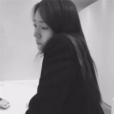 小姐姐背影的照片可爱头像(共24张)